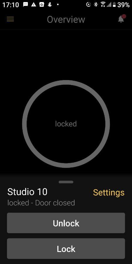 Studio 10 Busteni Luaran gambar